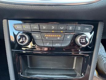 Vauxhall Astra 1.4i Turbo Elite Nav Auto Euro 6 (s/s) 5dr