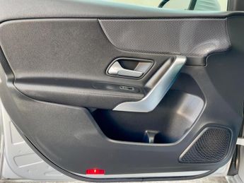 Mercedes-Benz A Class 1.5 A180d Sport 7G-DCT Euro 6 (s/s) 5dr