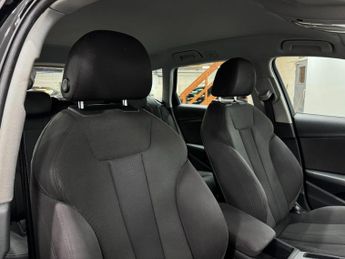 Audi A4 Avant 2.0 TDI ultra Sport S Tronic Euro 6 (s/s) 5dr