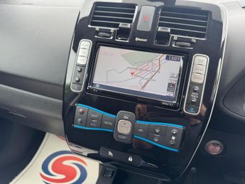 Nissan Leaf 24kWh Acenta Auto 5dr