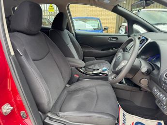 Nissan Leaf 24kWh Acenta Auto 5dr