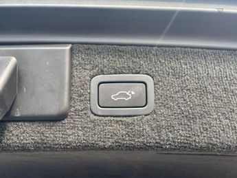Jaguar XF 2.2d R-Sport Sportbrake Auto Euro 5 (s/s) 5dr