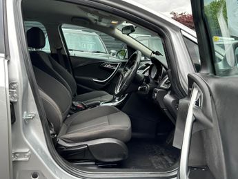 Vauxhall Astra 2.0 CDTi SRi Sports Tourer Auto Euro 5 5dr