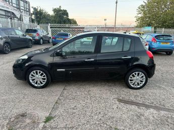 Renault Clio 1.2 Dynamique TomTom Euro 5 5dr