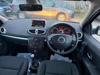 Renault Clio 1.2 Dynamique TomTom Euro 5 5dr