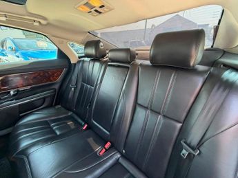 Jaguar XJ 3.0d V6 Premium Luxury Auto Euro 5 (s/s) 4dr