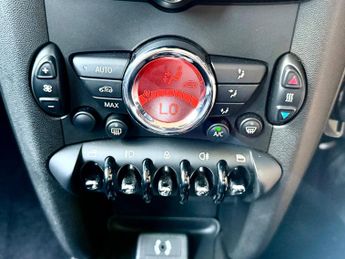 MINI Hatch 1.6 Cooper Auto Euro 5 3dr