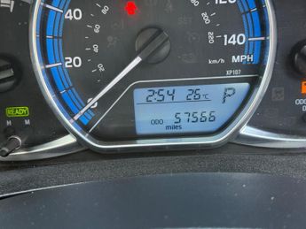Toyota Yaris 1.5 VVT-h Icon E-CVT Euro 6 5dr