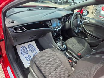Vauxhall Astra 1.4i Turbo SRi Nav Sports Tourer Auto Euro 6 (s/s) 5dr