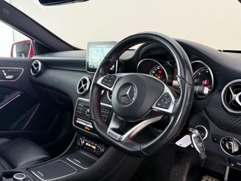 Mercedes-Benz A Class 2.1 A220d AMG Line (Premium Plus) 7G-DCT 4MATIC Euro 6 (s/s) 5dr