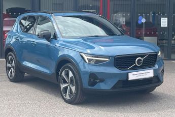 Volvo XC40 2.0 B4P Ultimate Dark 5dr Auto