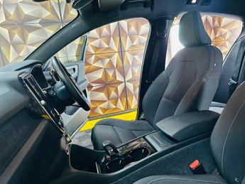 Volvo C40 Recharge 69kWh Core Auto 5dr