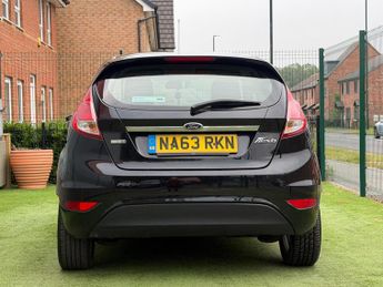 Ford Fiesta 1.0T EcoBoost Zetec Euro 5 (s/s) 5dr