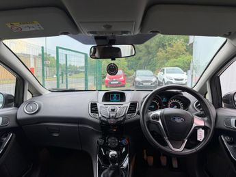 Ford Fiesta 1.0T EcoBoost Zetec Euro 5 (s/s) 5dr