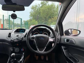 Ford Fiesta 1.0T EcoBoost Zetec Euro 5 (s/s) 5dr