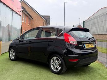 Ford Fiesta 1.0T EcoBoost Zetec Euro 5 (s/s) 5dr