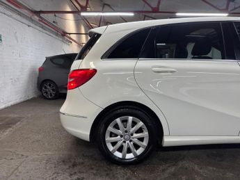 Mercedes-Benz B Class 1.8 B200 CDI SE 7G-DCT Euro 5 (s/s) 5dr