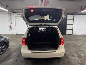 Mercedes-Benz B Class 1.8 B200 CDI SE 7G-DCT Euro 5 (s/s) 5dr