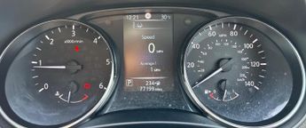 Nissan Qashqai 1.6 dCi N-Connecta XTRON 2WD Euro 6 (s/s) 5dr
