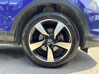 Nissan Qashqai 1.6 dCi N-Connecta XTRON 2WD Euro 6 (s/s) 5dr