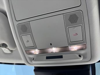 Jaguar XE 2.0d Portfolio Auto Euro 6 (s/s) 4dr