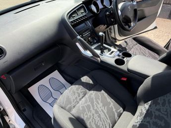 Peugeot 3008 1.6 e-HDi Allure EGC Euro 5 (s/s) 5dr