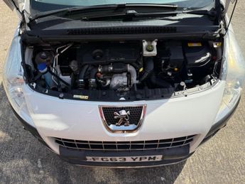 Peugeot 3008 1.6 e-HDi Allure EGC Euro 5 (s/s) 5dr