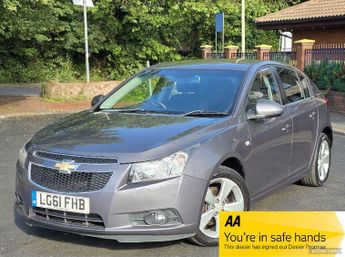 Chevrolet Cruze 1.8 LTZ Hatchback 5dr Petrol Auto Euro 5 (141 ps)