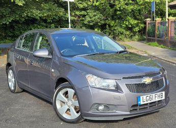 Chevrolet Cruze 1.8 LTZ Hatchback 5dr Petrol Auto Euro 5 (141 ps)