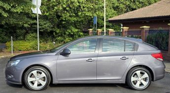 Chevrolet Cruze 1.8 LTZ Hatchback 5dr Petrol Auto Euro 5 (141 ps)