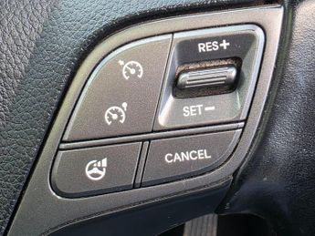 Hyundai Santa Fe 2.2 CRDi Premium SE SUV 5dr Diesel Auto 4WD Euro 5 (7 seat) (194