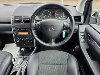 Mercedes-Benz A Class 2.0 A180 CDI Avantgarde SE Hatchback 5dr Diesel CVT (144 g/km, 1