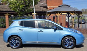 Nissan Leaf 24kWh Acenta+ Hatchback 5dr Electric Auto (107 bhp)