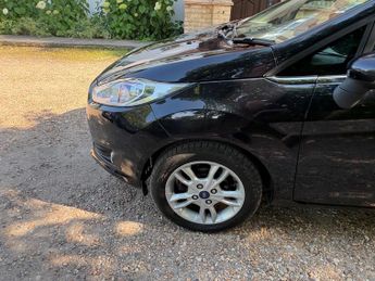 Ford Fiesta 1.0 Zetec Euro 5 (s/s) 5dr