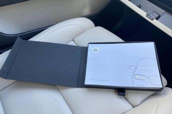 Volvo XC40 2.0 T4 Inscription Pro Auto Euro 6 (s/s) 5dr