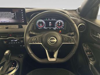 Nissan Juke 1.6 N-Connecta SUV 5dr Petrol Hybrid Auto Euro 6 (143 ps)