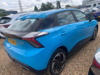 MG MG4 64kWh SE Long Range Auto 5dr