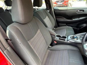 Nissan Leaf 40kWh Acenta Auto 5dr