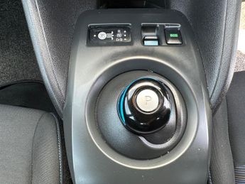 Nissan Leaf 40kWh Acenta Auto 5dr