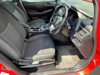 Nissan Leaf 40kWh Acenta Auto 5dr