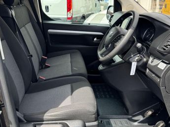Toyota PROACE Verso 2.0D Shuttle Long MPV 5dr Diesel Manual LWB Euro 6 (s/s) (9 Seat
