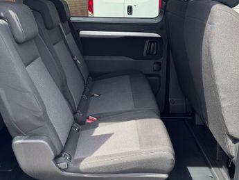 Toyota PROACE Verso 2.0D Shuttle Long MPV 5dr Diesel Manual LWB Euro 6 (s/s) (9 Seat