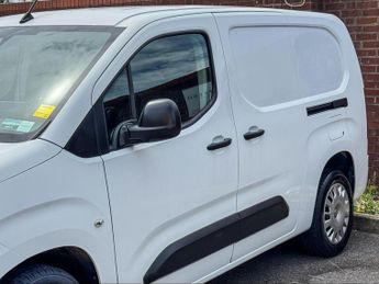 Vauxhall Combo 1.5 Turbo D 2300 Sportive Crew Van Double Cab 4dr Diesel Manual 