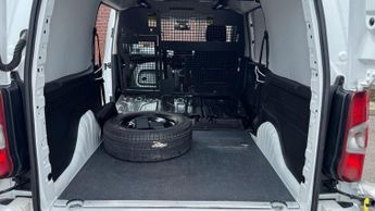 Vauxhall Combo 1.5 Turbo D 2300 Sportive Crew Van Double Cab 4dr Diesel Manual 
