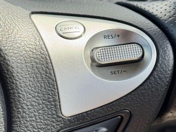 Nissan Juke 1.2 DIG-T N-Connecta Euro 6 (s/s) 5dr