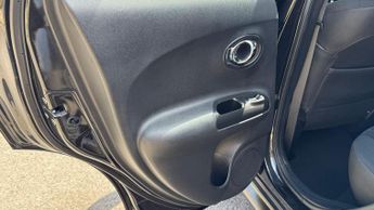 Nissan Juke 1.2 DIG-T N-Connecta Euro 6 (s/s) 5dr