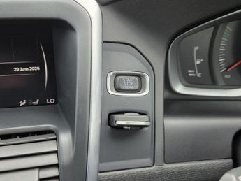 Volvo XC60 2.0 D4 SE Nav Auto Euro 6 (s/s) 5dr