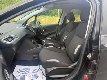 Peugeot 208 1.4 HDi Style Euro 5 5dr