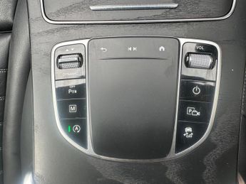 Mercedes-Benz GLC 2.0 GLC220d AMG Line (Premium) G-Tronic+ 4MATIC Euro 6 (s/s) 5dr