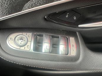 Mercedes-Benz GLC 2.0 GLC220d AMG Line (Premium) G-Tronic+ 4MATIC Euro 6 (s/s) 5dr